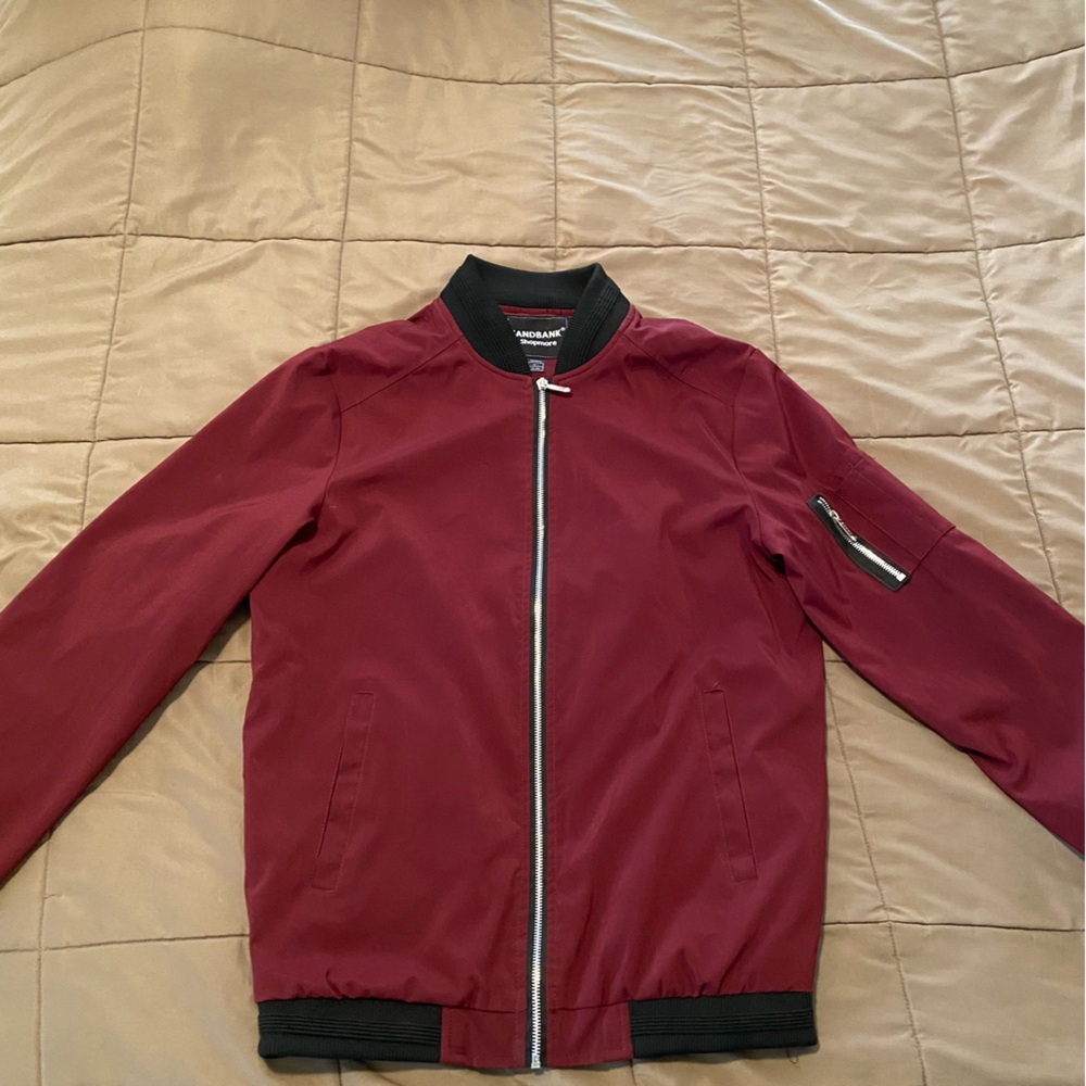 👗 Sandbank Sandmore Maroon Bomber Jacket